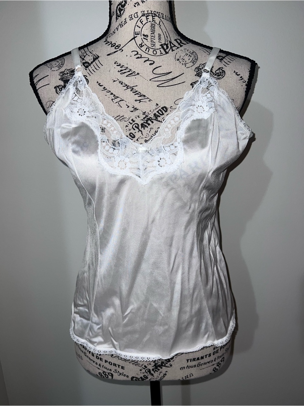 Vintage Maidenform Wise Buys White Lace Trim Camisole Top Size 36 ILGWU